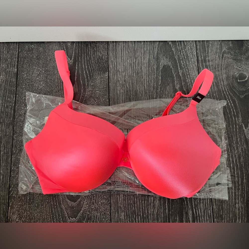 Victoria’s Secret push up bra